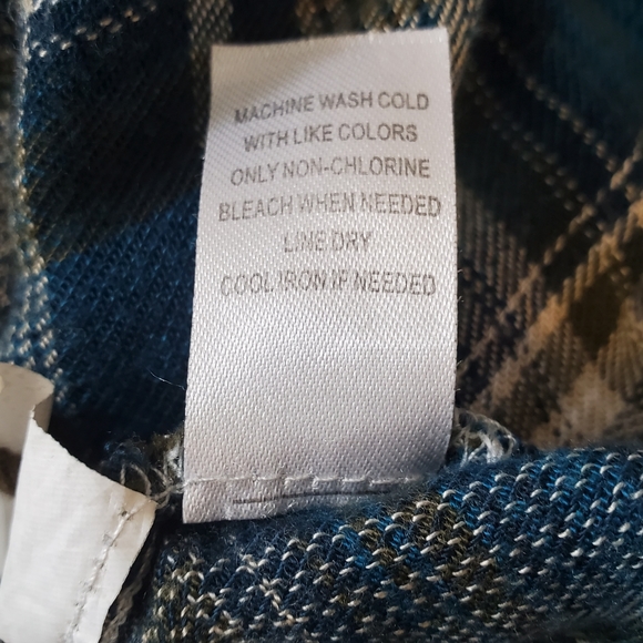 Plaid Tie Front Flare Sleeve Top - Picture 8 of 8